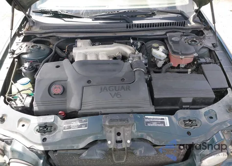 2003 Jaguar X-Type 3.0 from USA, damaged, VIN SAJEA51C33WC88398